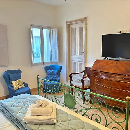 Apartment Elegant & Rustic - Piazza Castello *